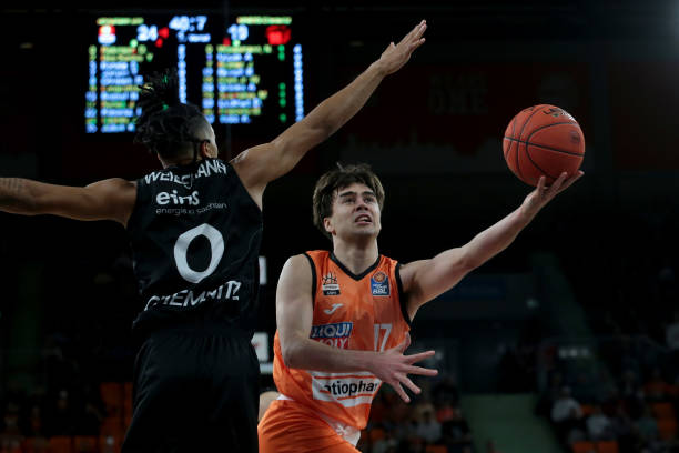 性上几乎无 性上几乎无