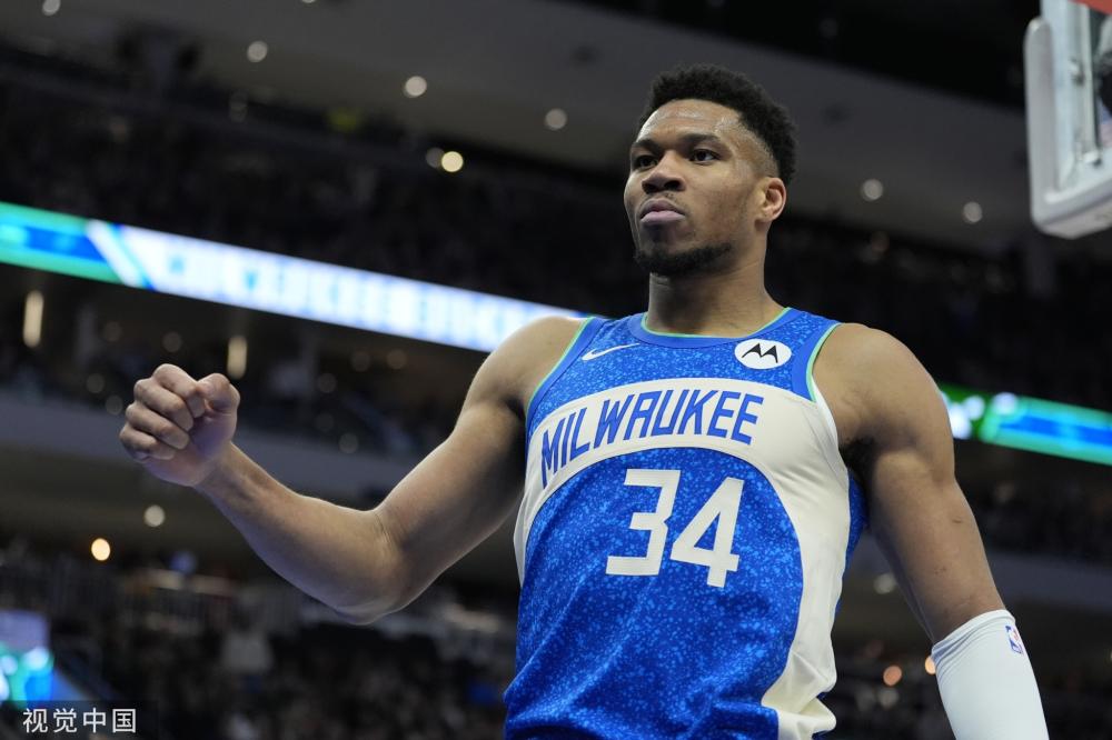 首场较量中 首场较量中