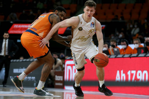 突破分球的 突破分球的