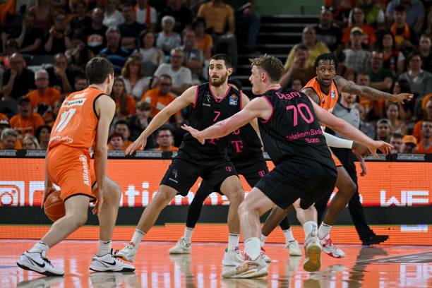 下半场提速 下半场提速