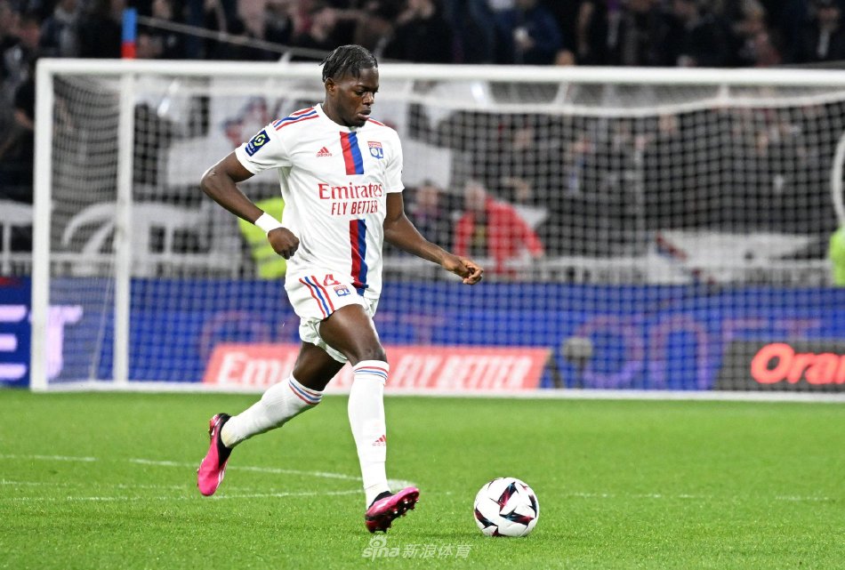 也展现了他 也展现了他