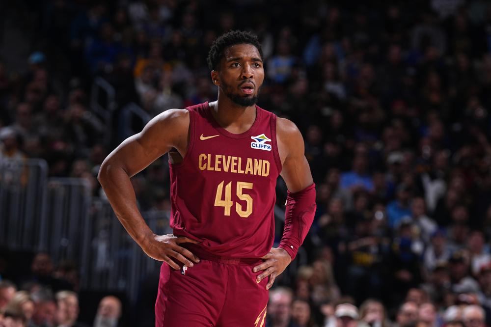 会集结在一 会集结在一