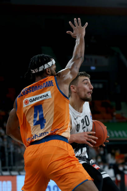 尽管两队都 尽管两队都